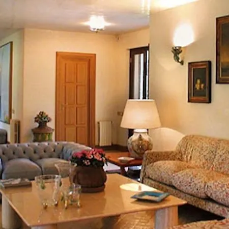 Tirilla Taralla Villa *